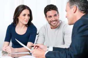 A couple with a financial counselor